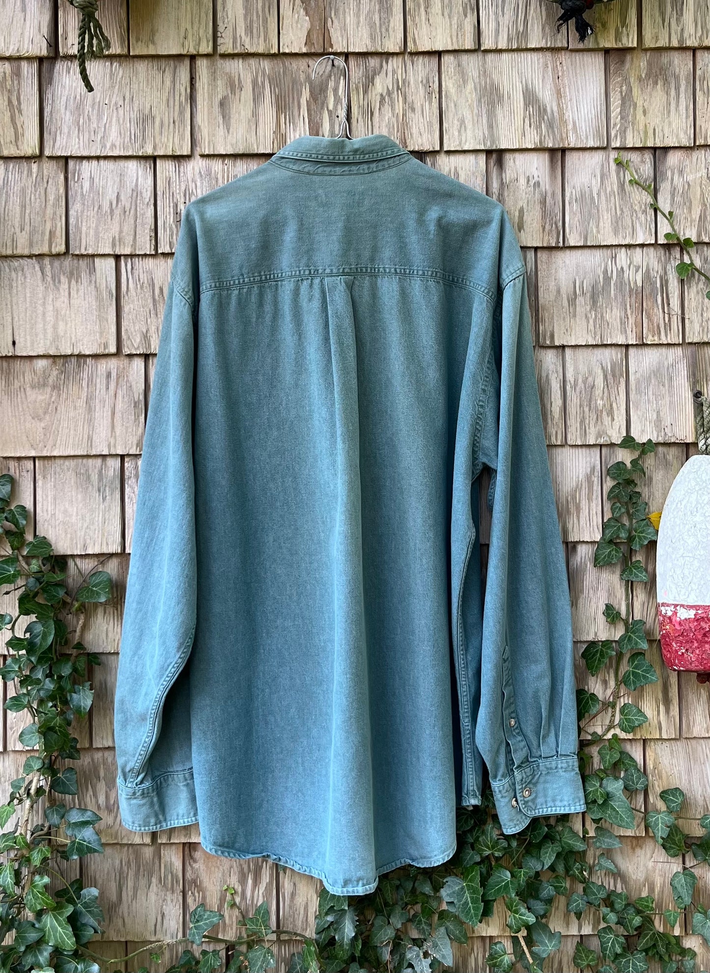 90s Lands’ End Garment Dye Cotton Twill Button Down Shirt (XL)