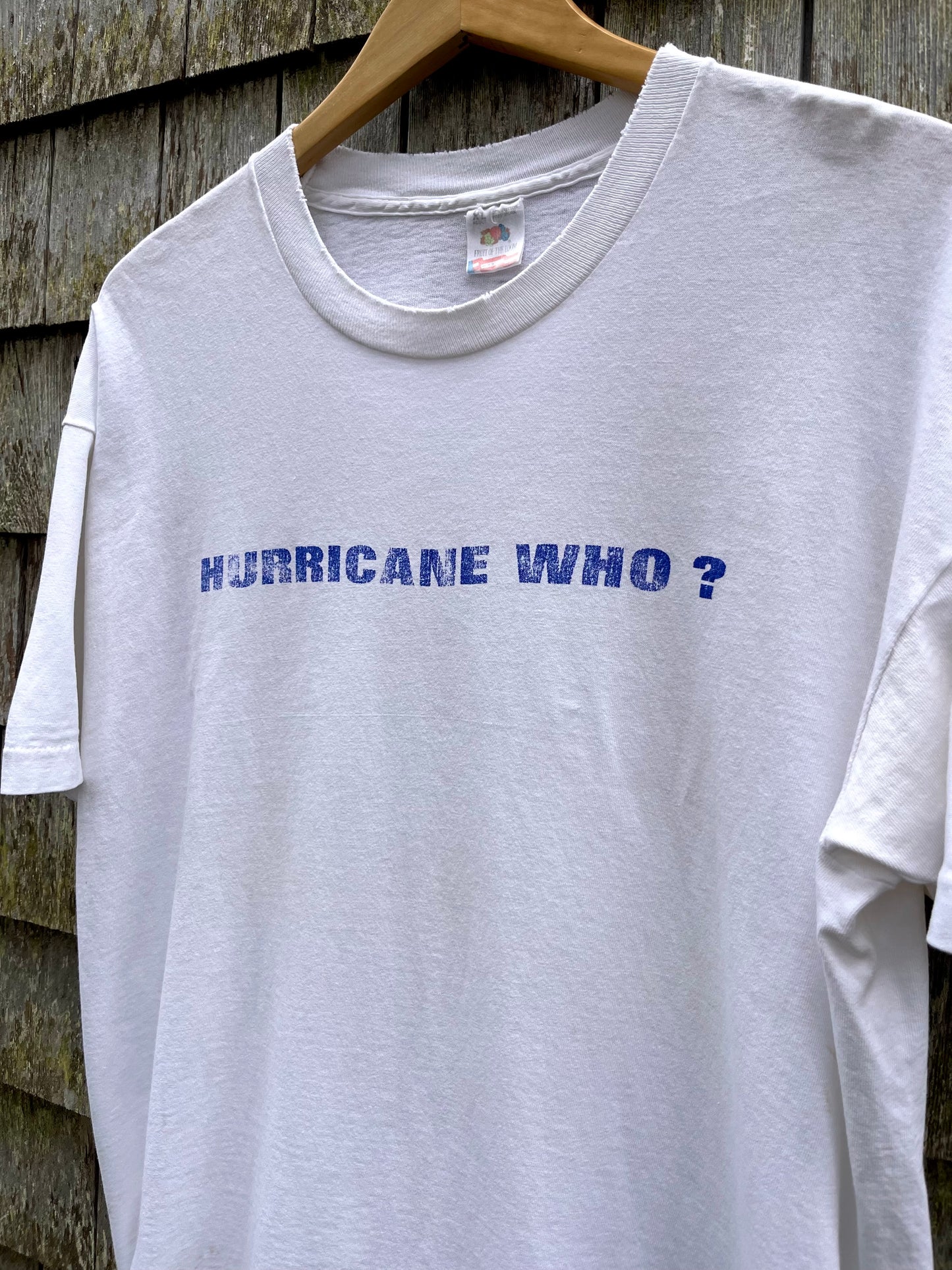 90s 'Hurricane Who?' Hurricane Bob Coast Guard House Narragansett Rhode Island T-Shirt (XL)