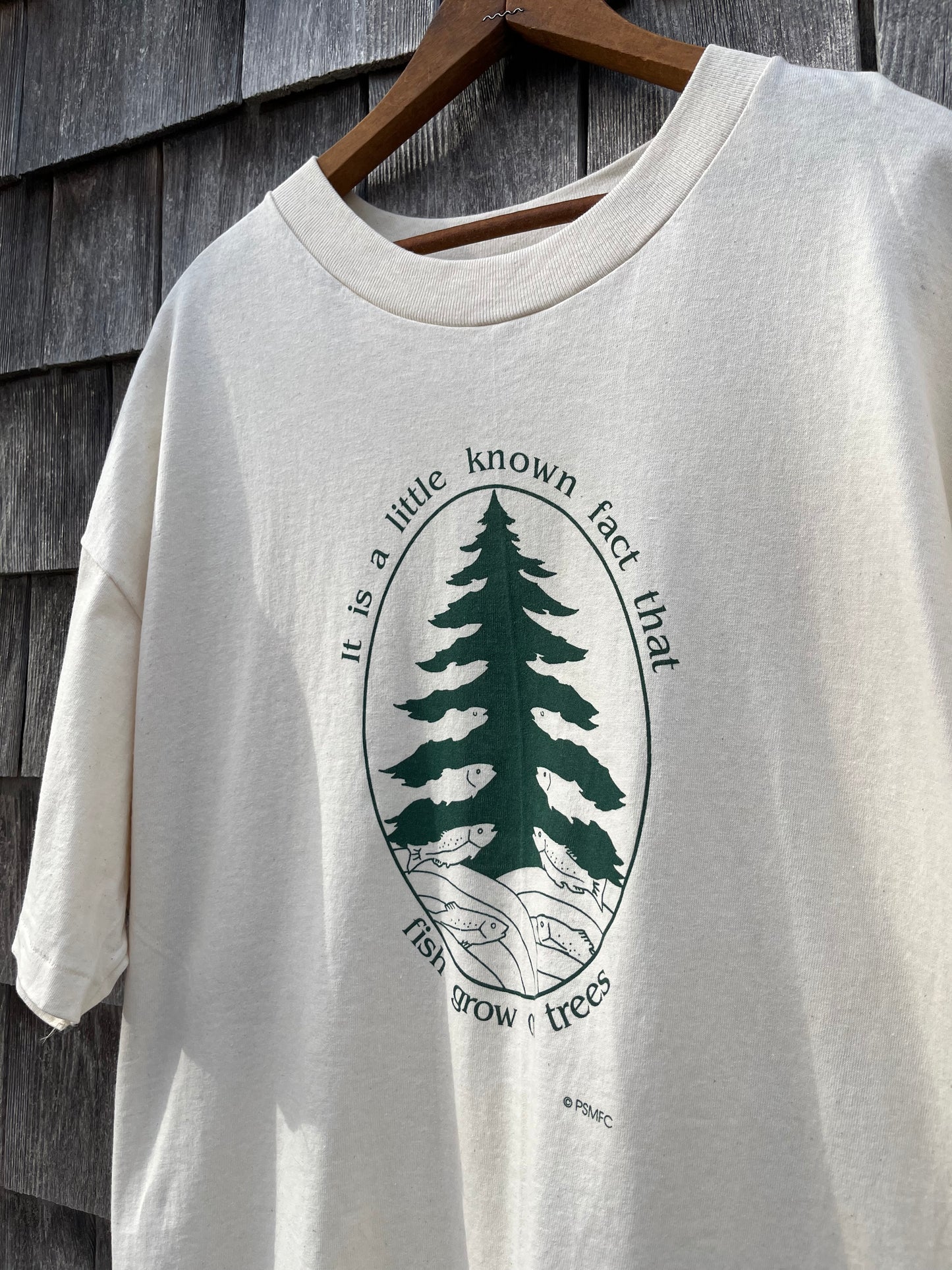 90s Pacific States Marine Fisheries Commission 'Fish Grow on Trees' T-Shirt (XL)