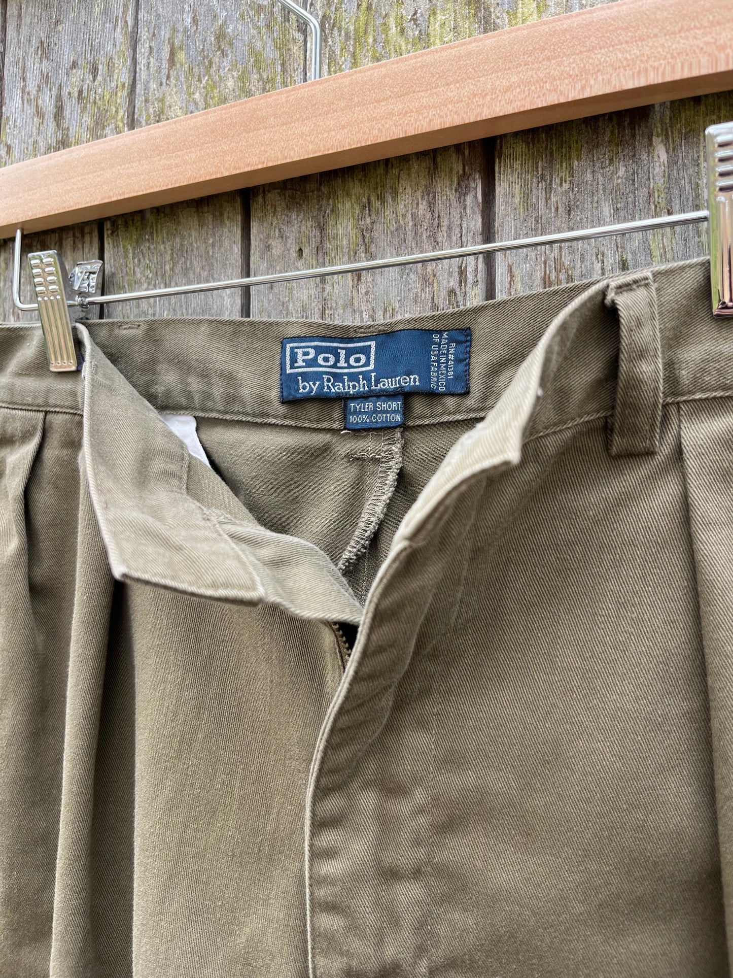 90s Polo Ralph Lauren Pleated Front Cotton Twill 'Tyler Shorts' (32/9”)