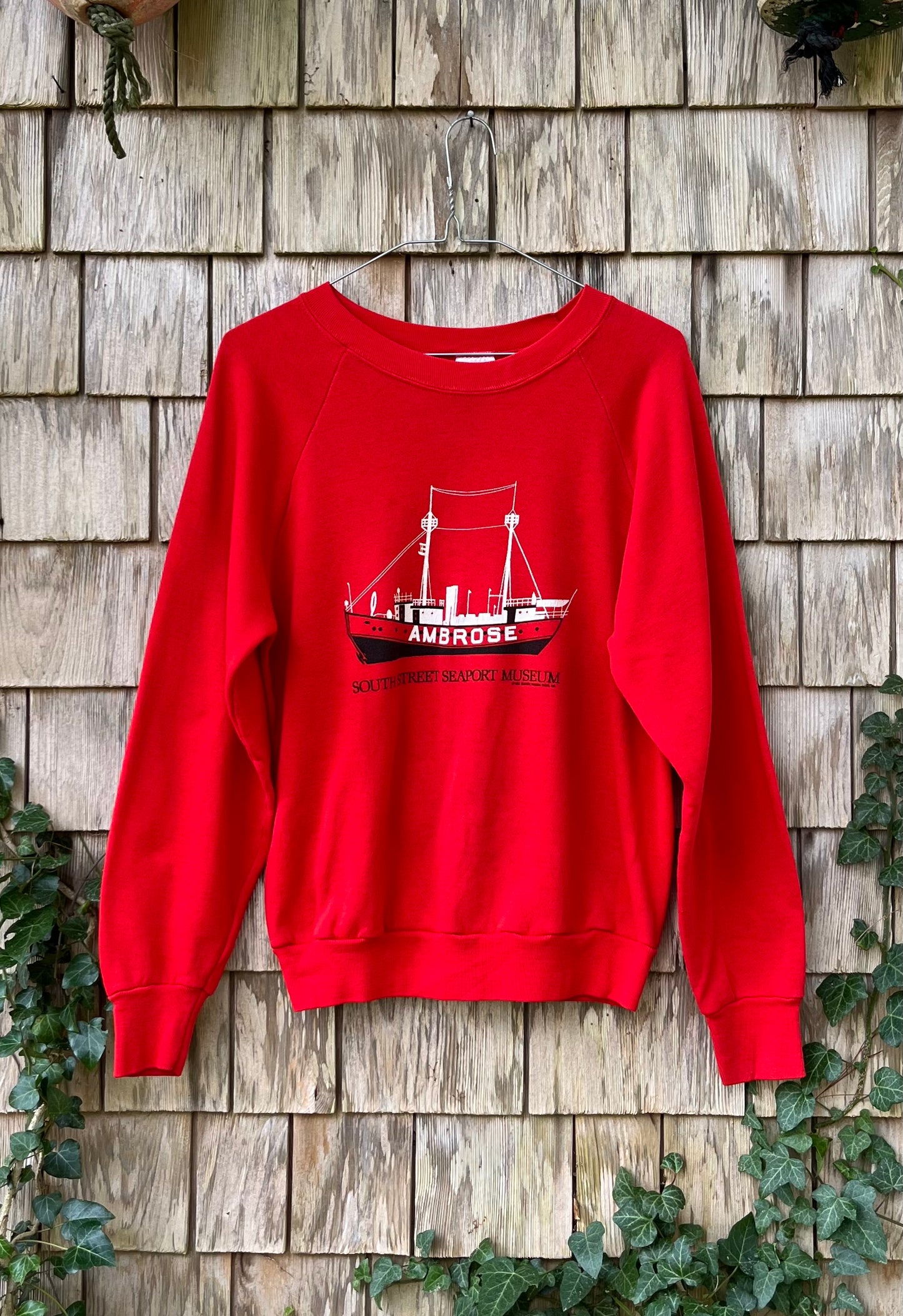 80s Ambrose Lightship South Street Seaport Museum NYC Raglan Sleeve Crewneck Sweatshirt (M)