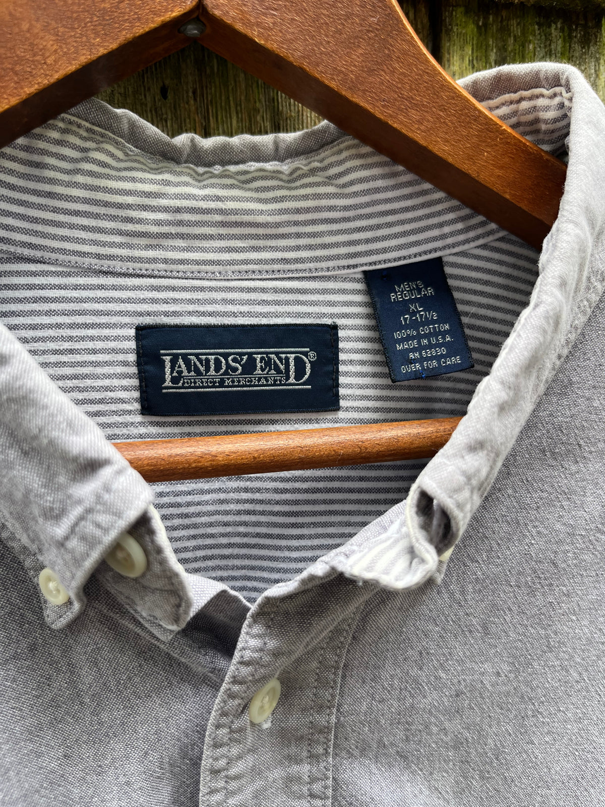 90s Lands’ End Chambray Cotton Button Down Shirt (XL)