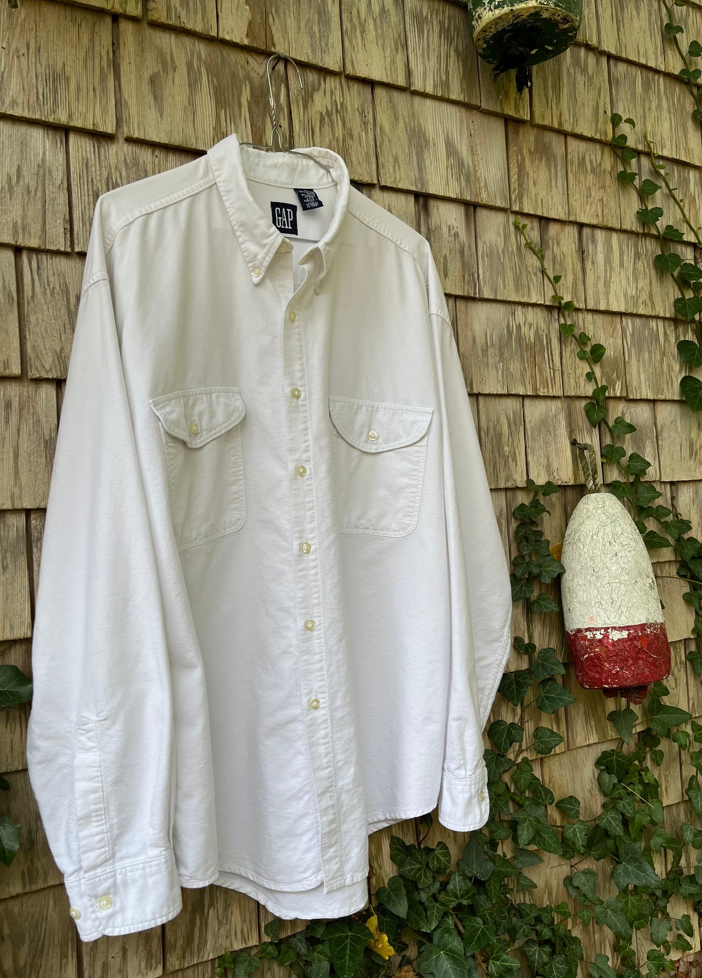 90s GAP Cotton Button Down Shirt (XL)