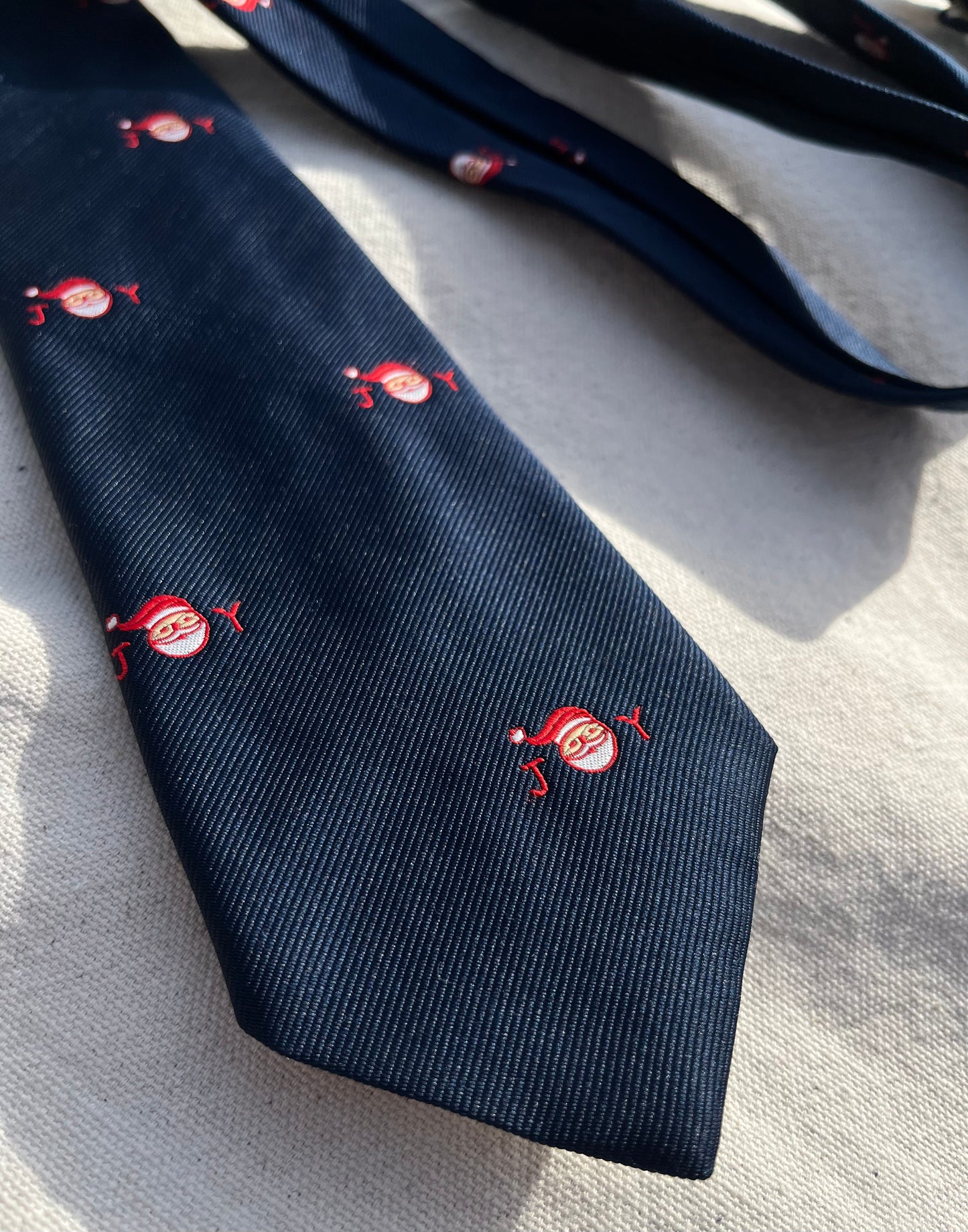 70s Chipp Santa Claus ‘Joy’ Emblematic Neck Tie