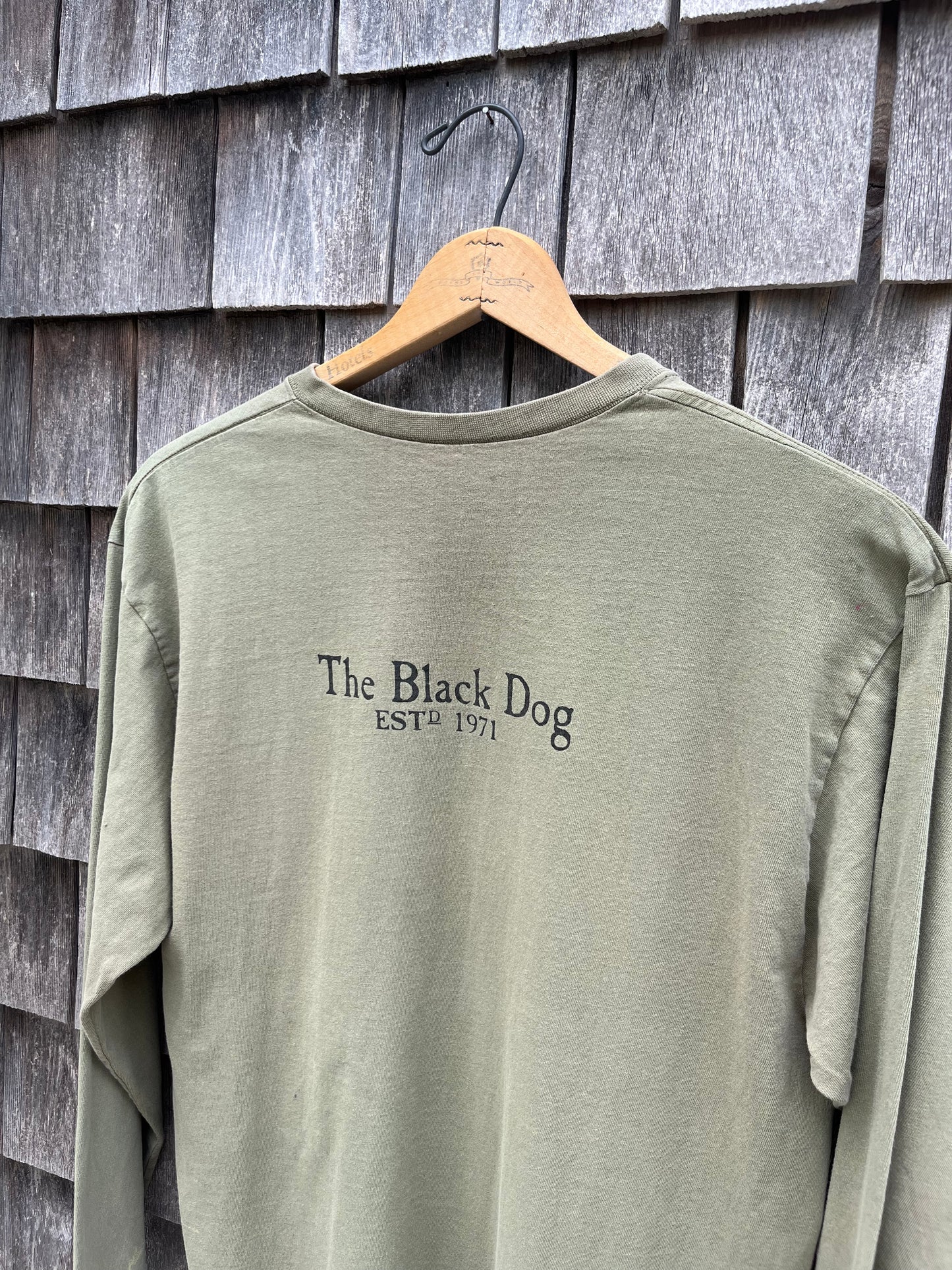 00s Black Dog Martha’s Vineyard Surfcast Dog Long Sleeve T-Shirt L