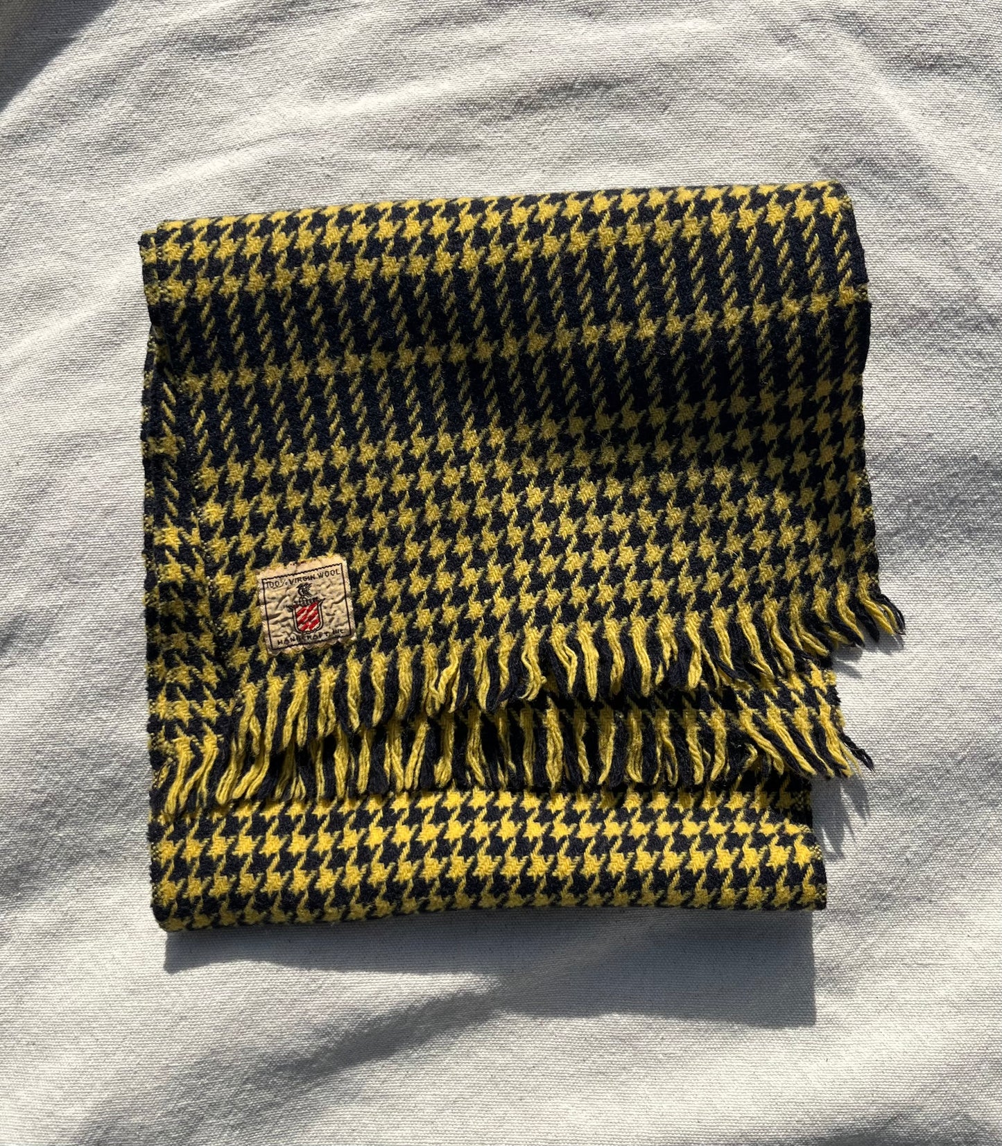 50s Handcraft Inc. Houndstooth Knit Wool Scarf