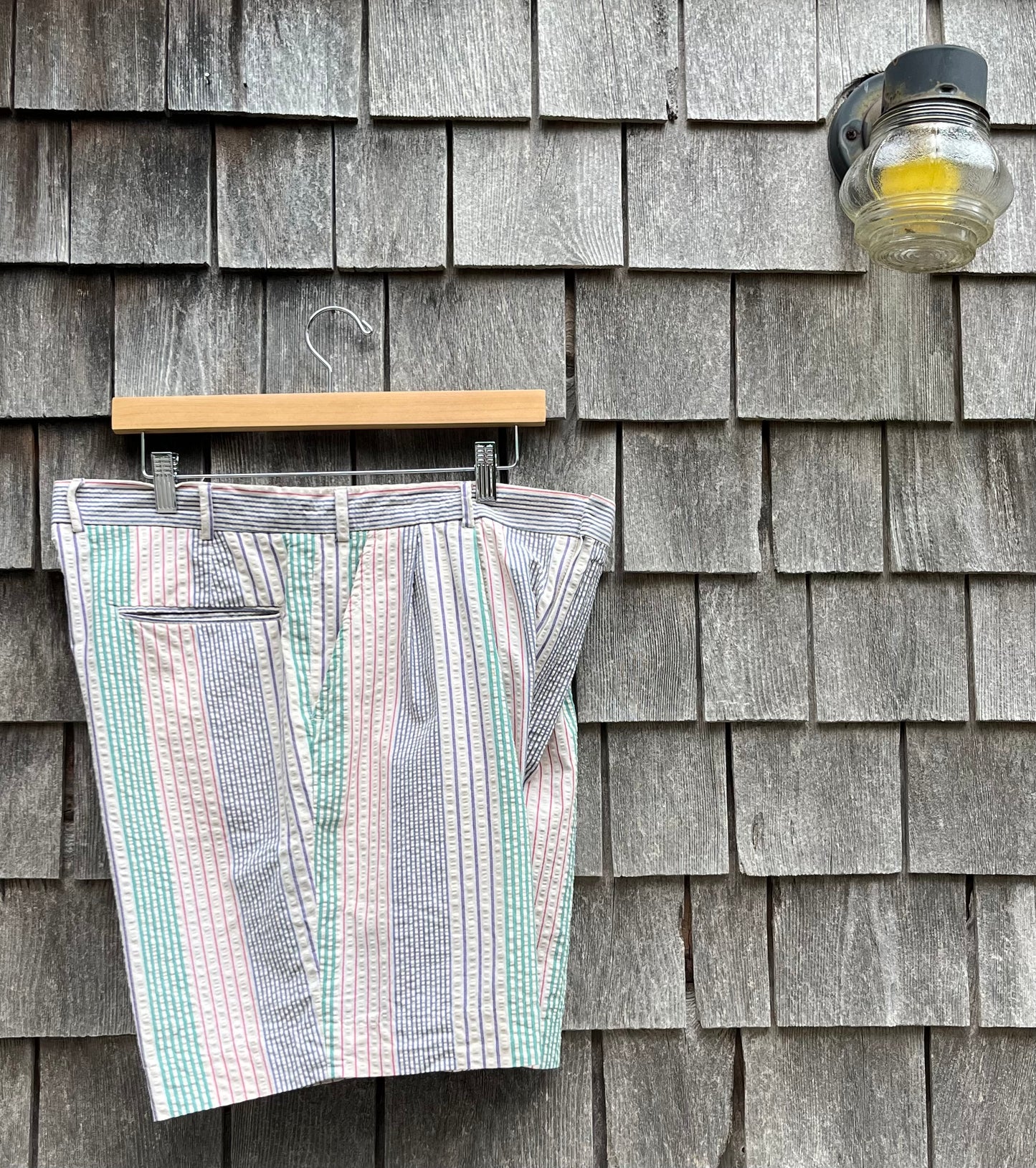 ~80s Brooks Brothers Seersucker Stripe Pleated Front Shorts (34/8”)
