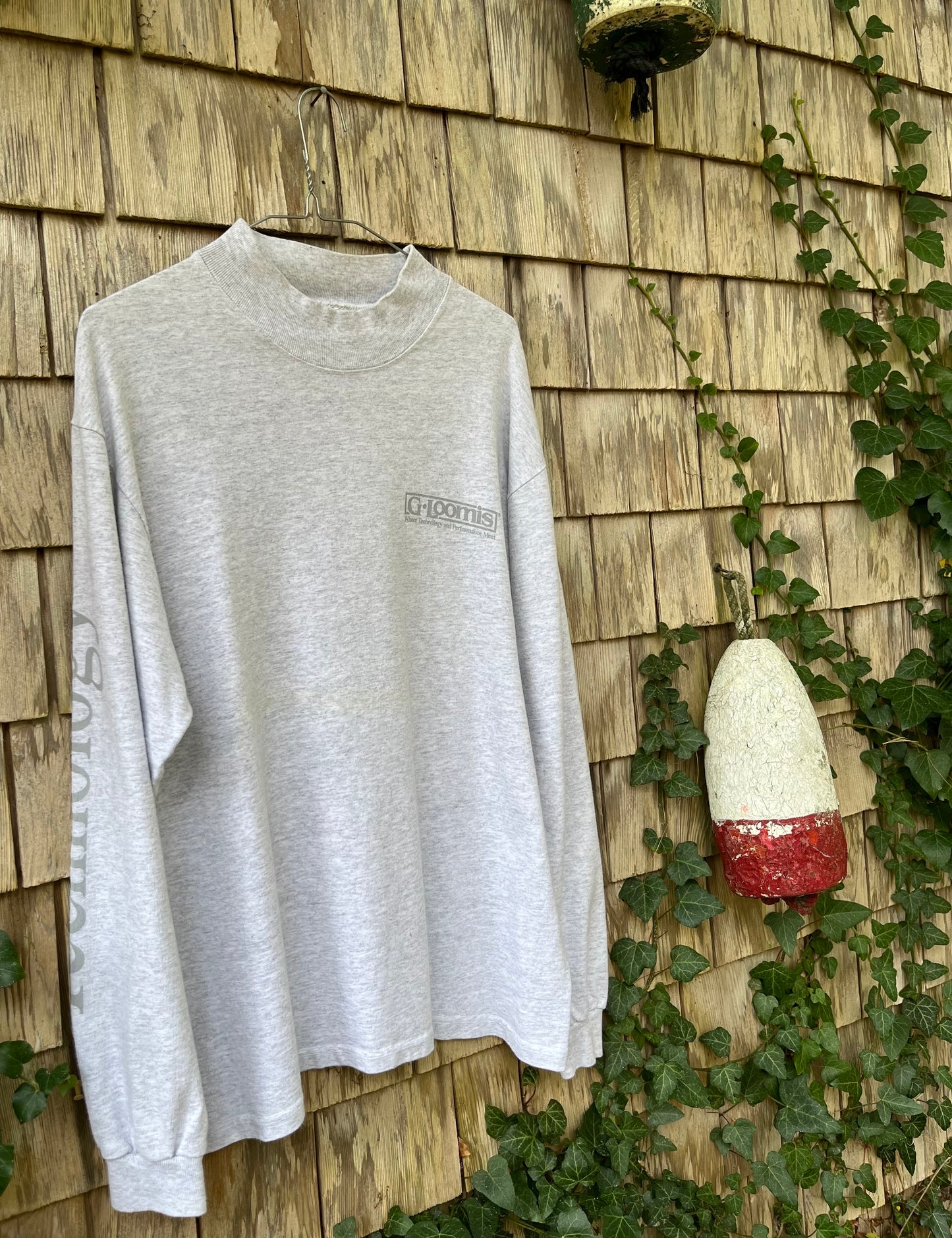 90s G. Loomis ‘Where Technology & Performance Meet’ Long Sleeve Mock Neck Shirt (M/L)