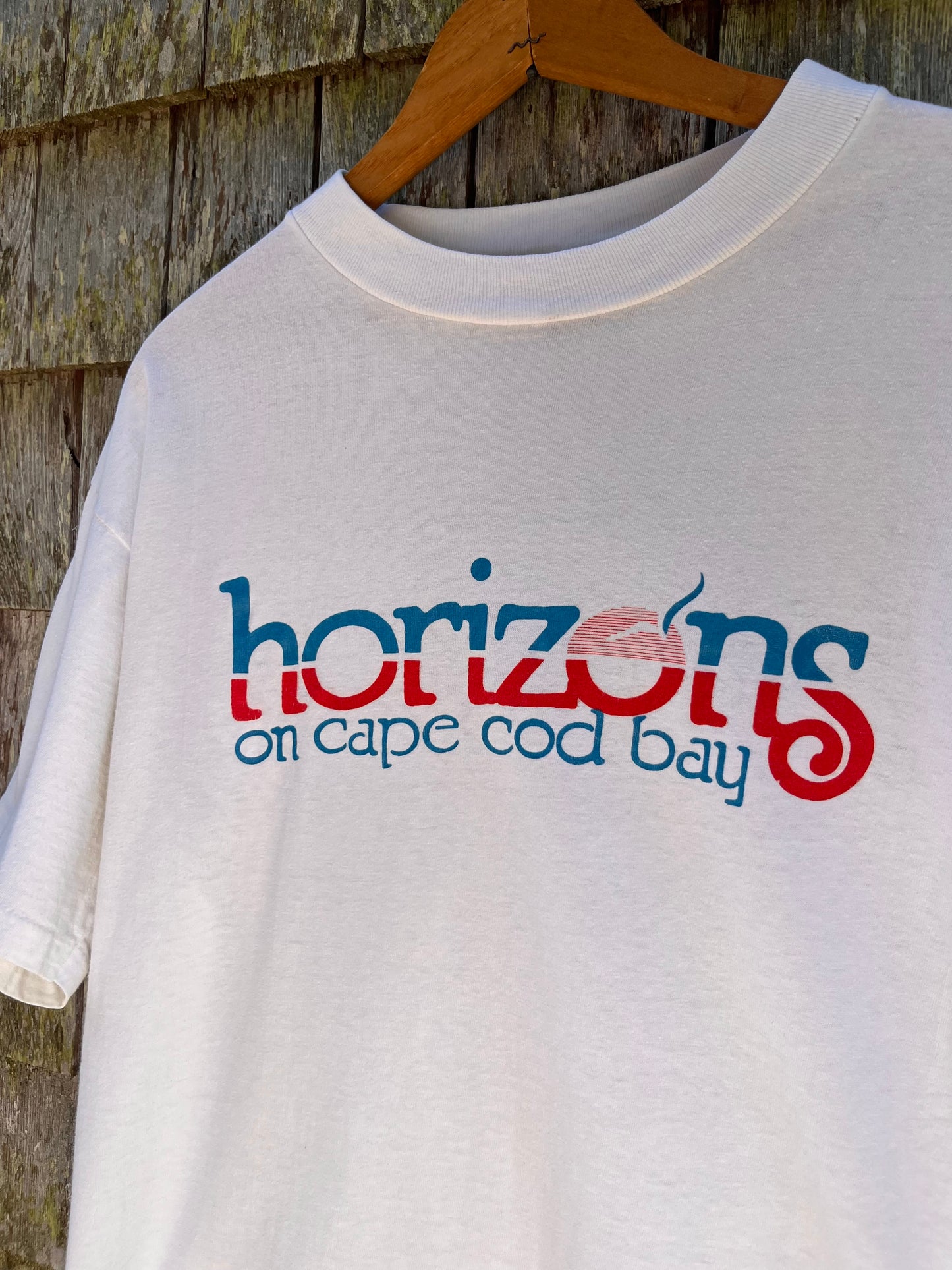 90s Horizons on the Bay Restaurant T-Shirt (L)