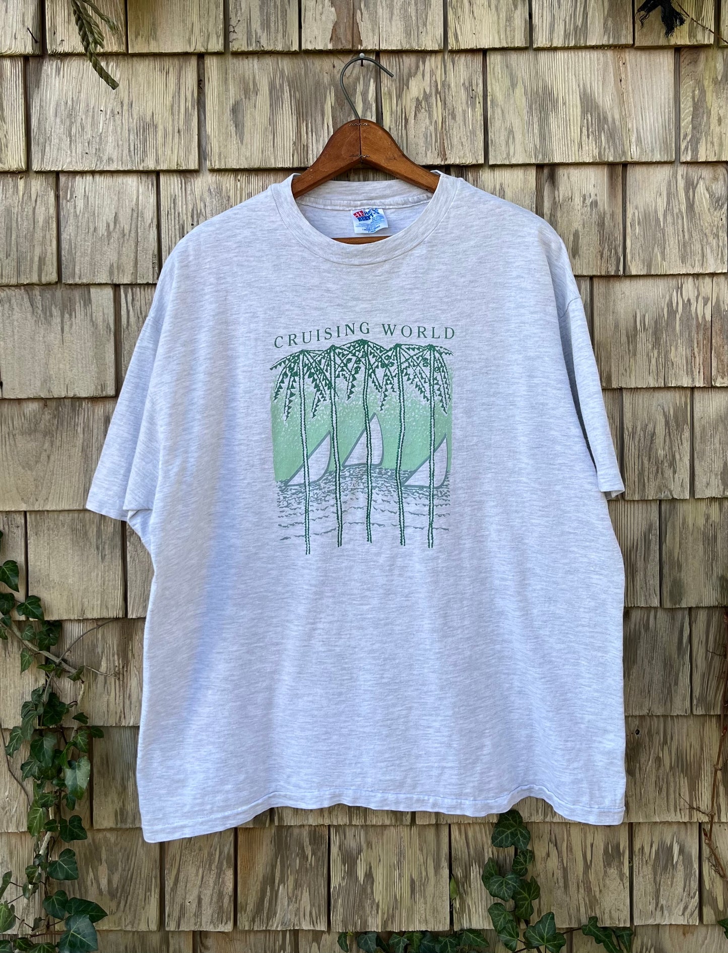 90s Cruising World Magazine T-Shirt (L/XL)