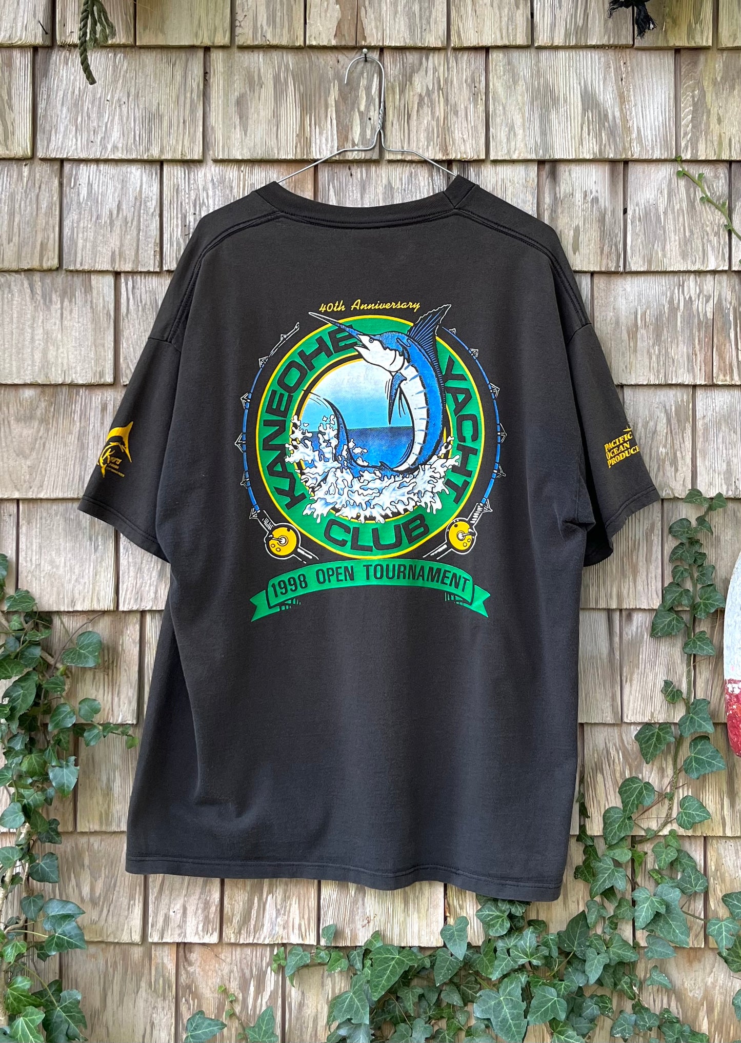 90s Kaneohe Yacht Club Hawaii Open Fishing Tournament Pocket T-Shirt (XL)