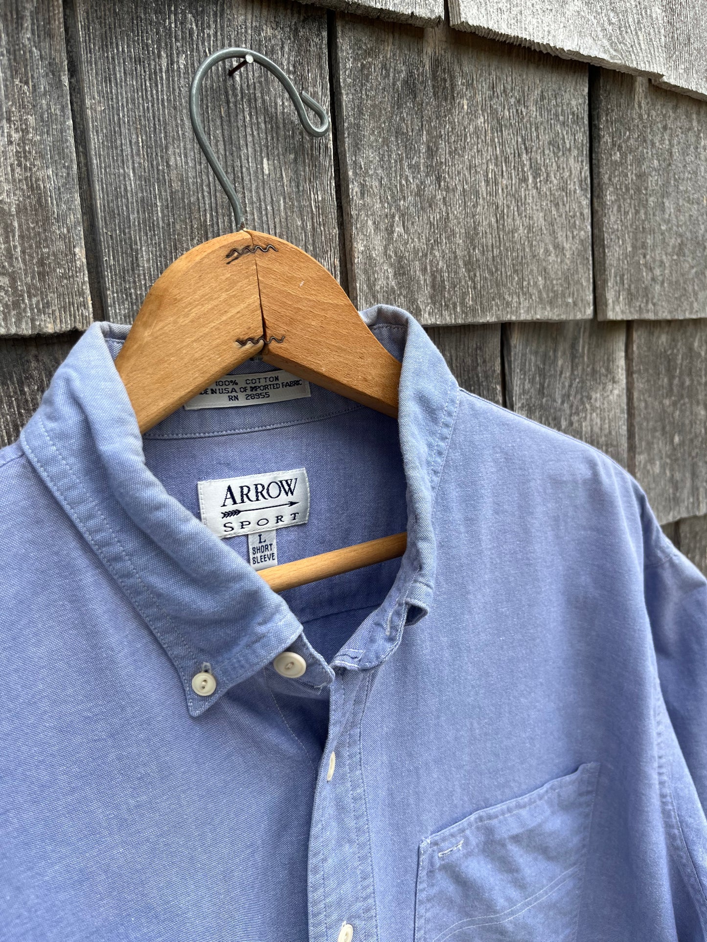 90s Arrow Sport Short Sleeve Cotton Chambray Button Down Shirt (L)