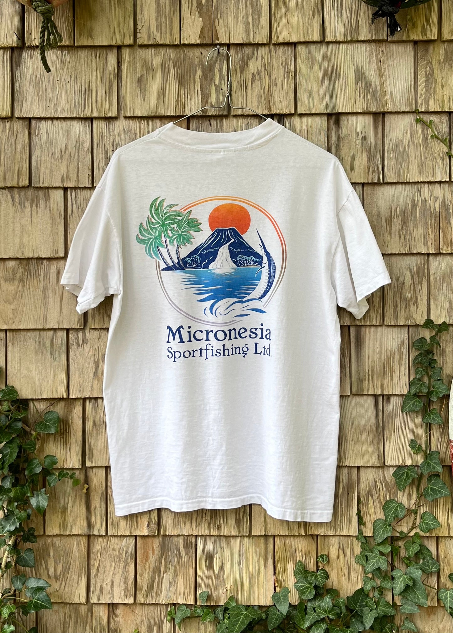 90s Micronesia Sport Fishing Ltd. Pocket T-Shirt (M)
