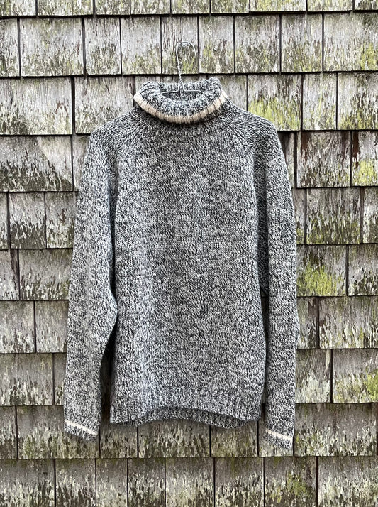 90s L.L. Bean Wool Blend Turtleneck Sweater (L)