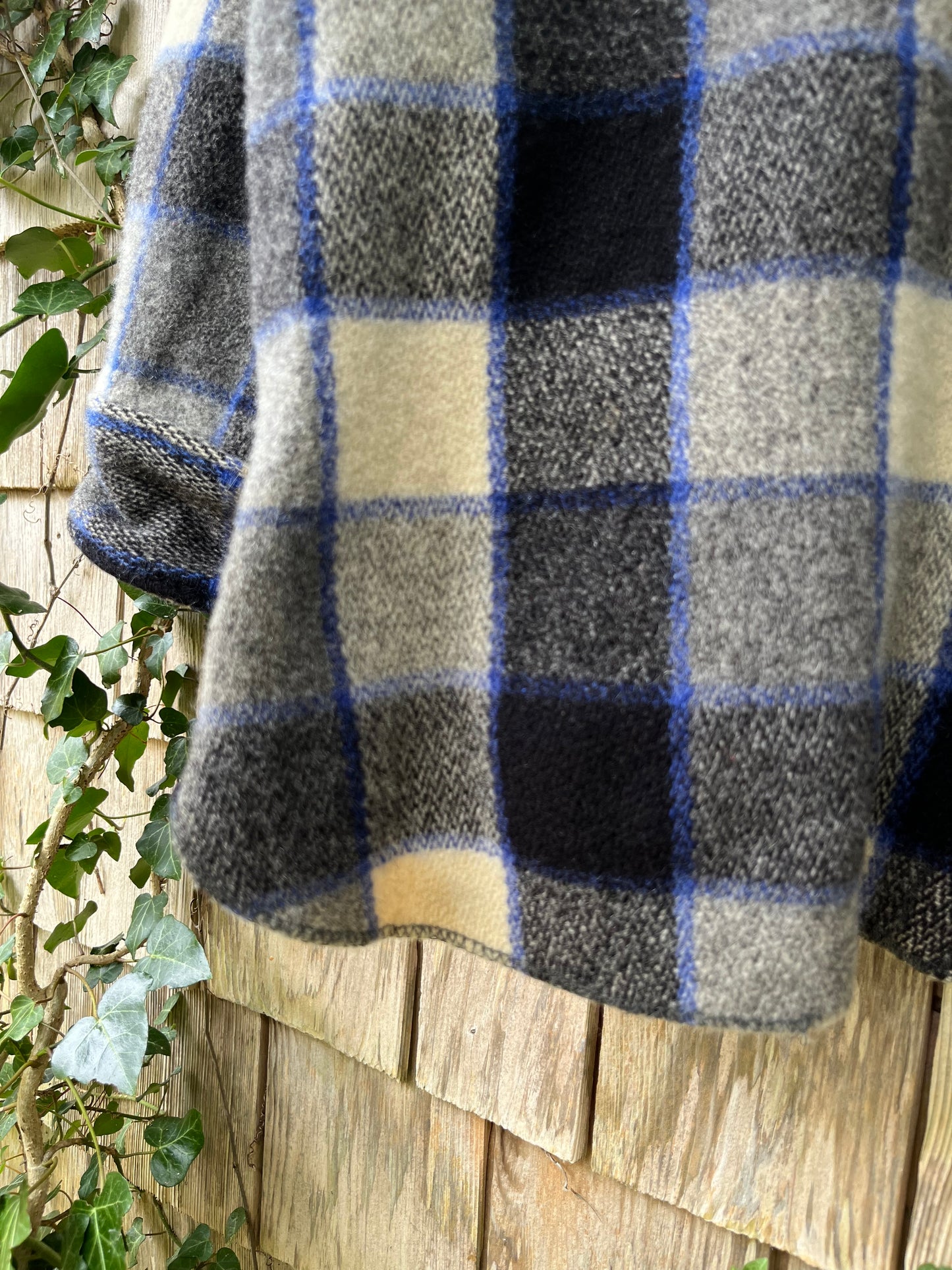 50s Abercrombie & Fitch Heavyweight Wool Button Up Shirt (M)