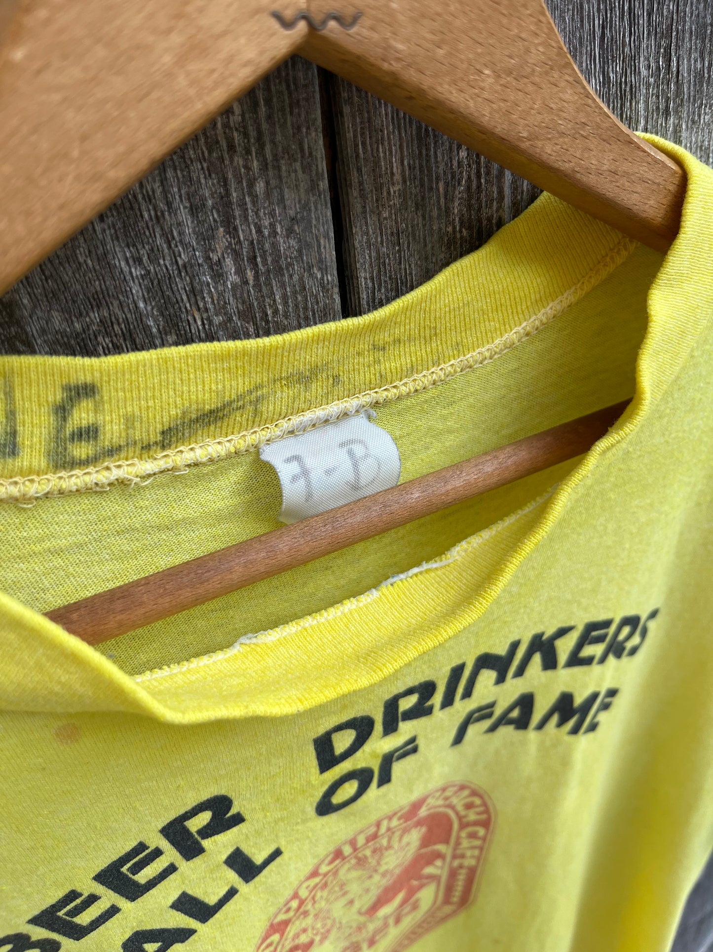 70s Old Pacific Beach Cafe 'Beer Drinkers Hall of Fame' T-Shirt (M)