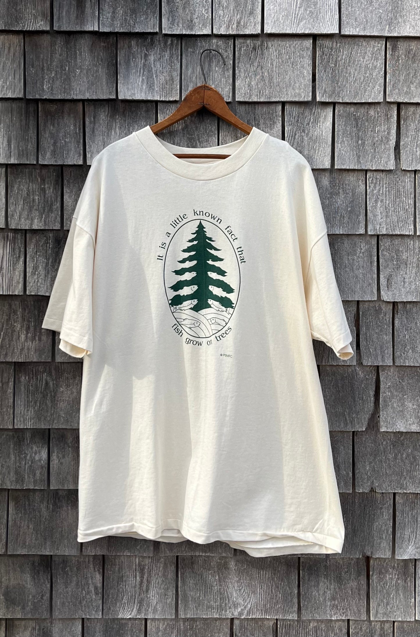 90s Pacific States Marine Fisheries Commission 'Fish Grow on Trees' T-Shirt (XL)