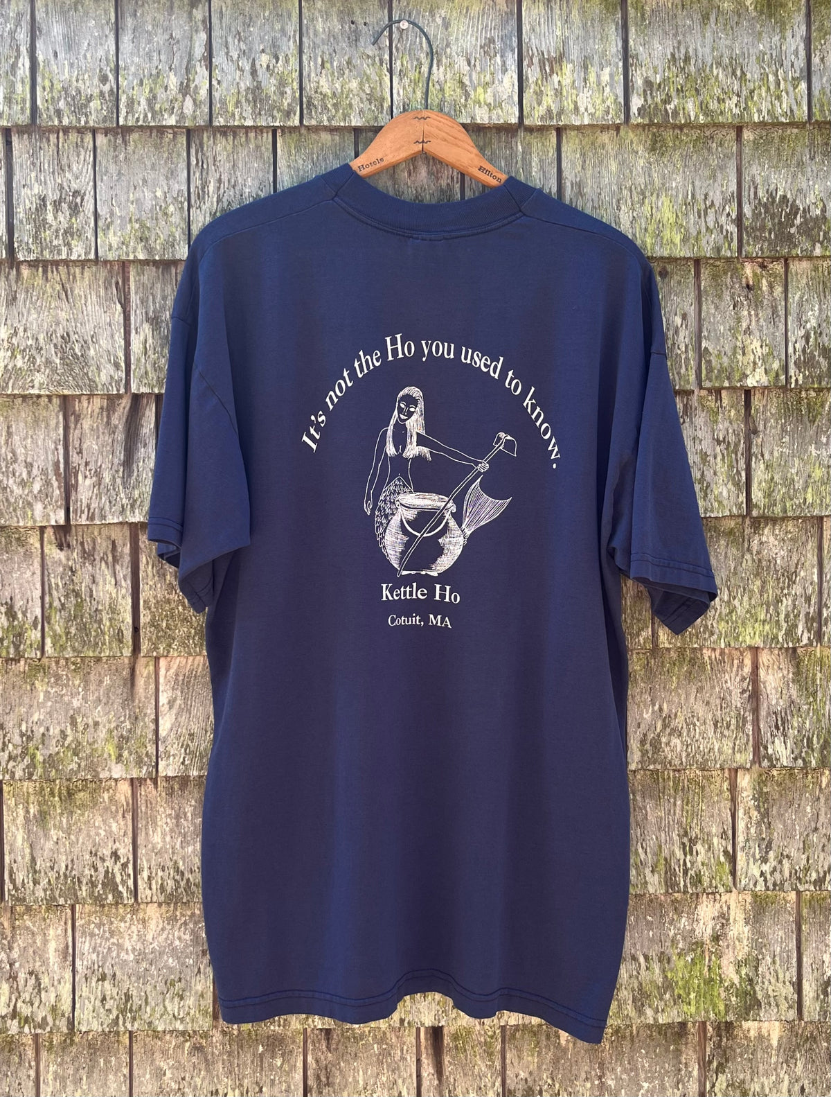 90s Kettle Ho Restaurant & Tavern Cotuit ‘It’s Not The Ho You Used To Know’ T-Shirt (L)